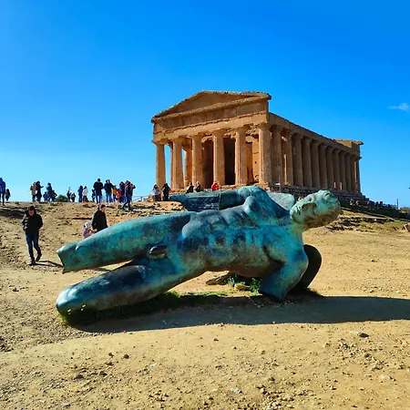 Akragas 2 In Center With View Apartment *