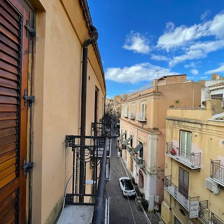 Akragas 2 In Center With View Appartement